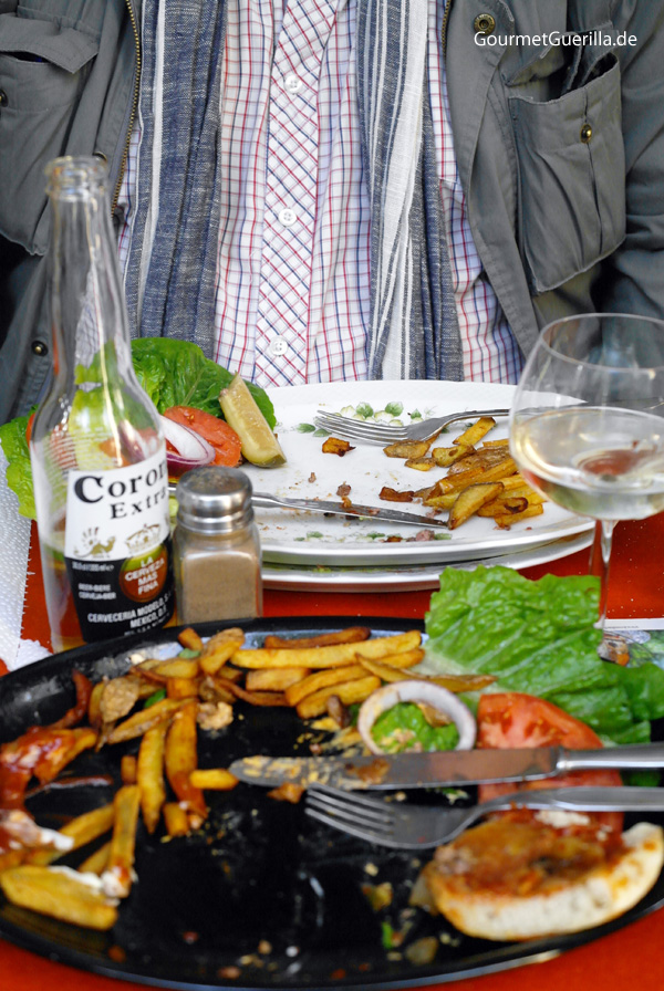 Best burger in town at "The Bird Hamburg" - Eating like a little bird can be done elsewhere.